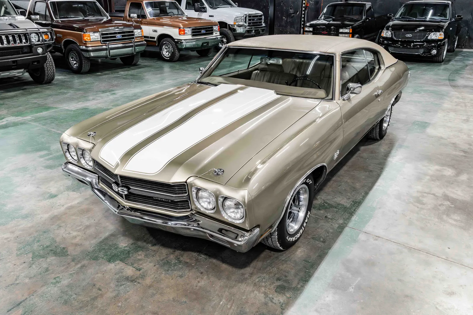Single Family Owned 1970-Chevrolet-Chevelle-SS-Gold-136370L117972-33.jpg